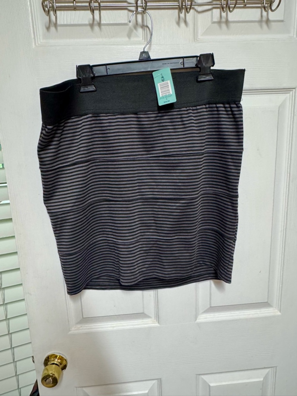 Torrid Black & Gray Striped Mini Skirt – BNWT